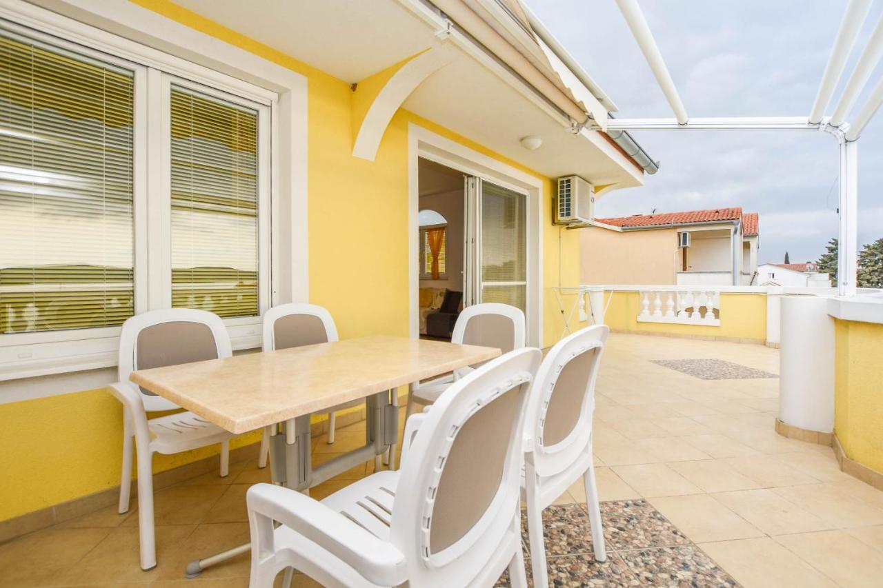 Apartments Dandelion Biograd Na Moru Zewnętrze zdjęcie