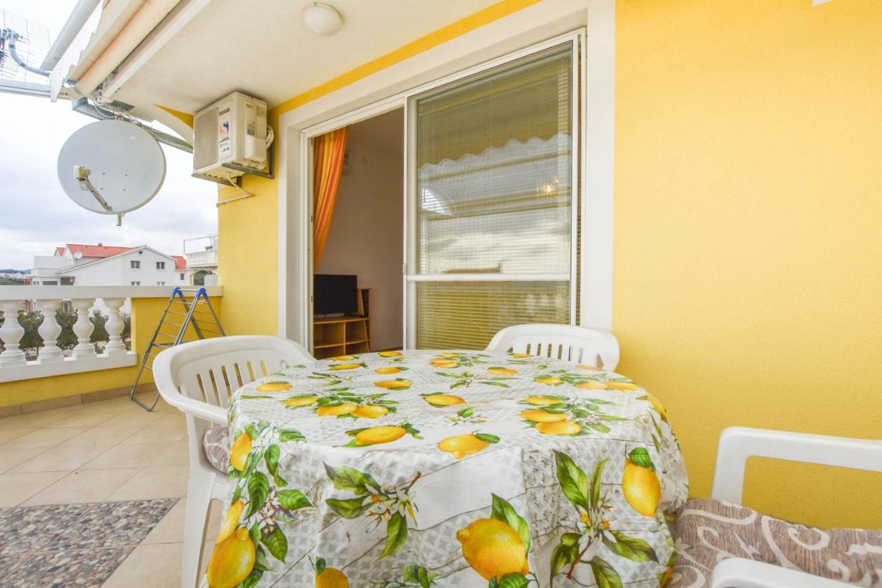 Apartments Dandelion Biograd Na Moru Zewnętrze zdjęcie