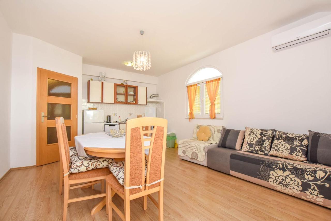 Apartments Dandelion Biograd Na Moru Zewnętrze zdjęcie