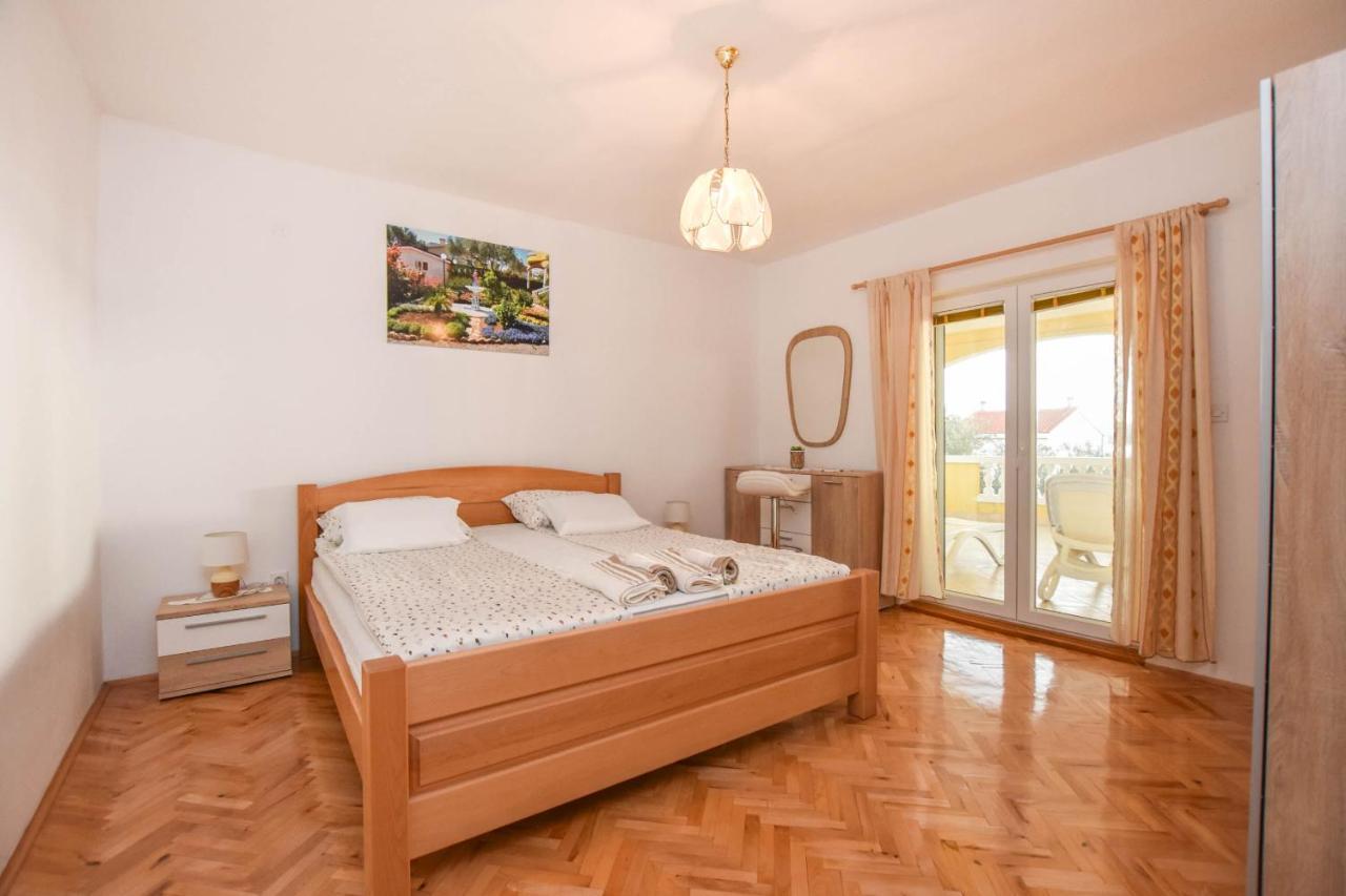 Apartments Dandelion Biograd Na Moru Zewnętrze zdjęcie